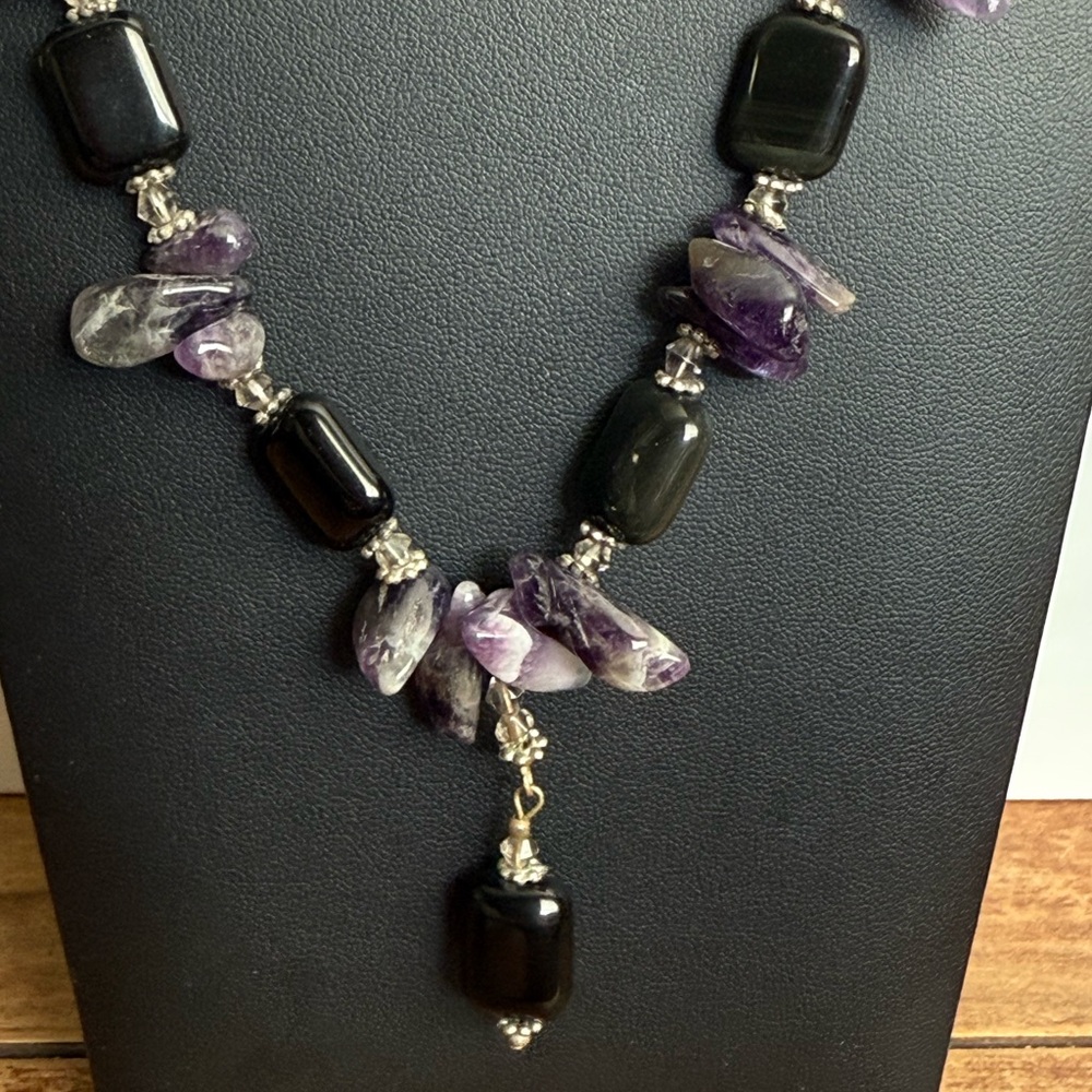 Elegant Vintage Black Onyx and Purple Amethyst Beaded Necklace